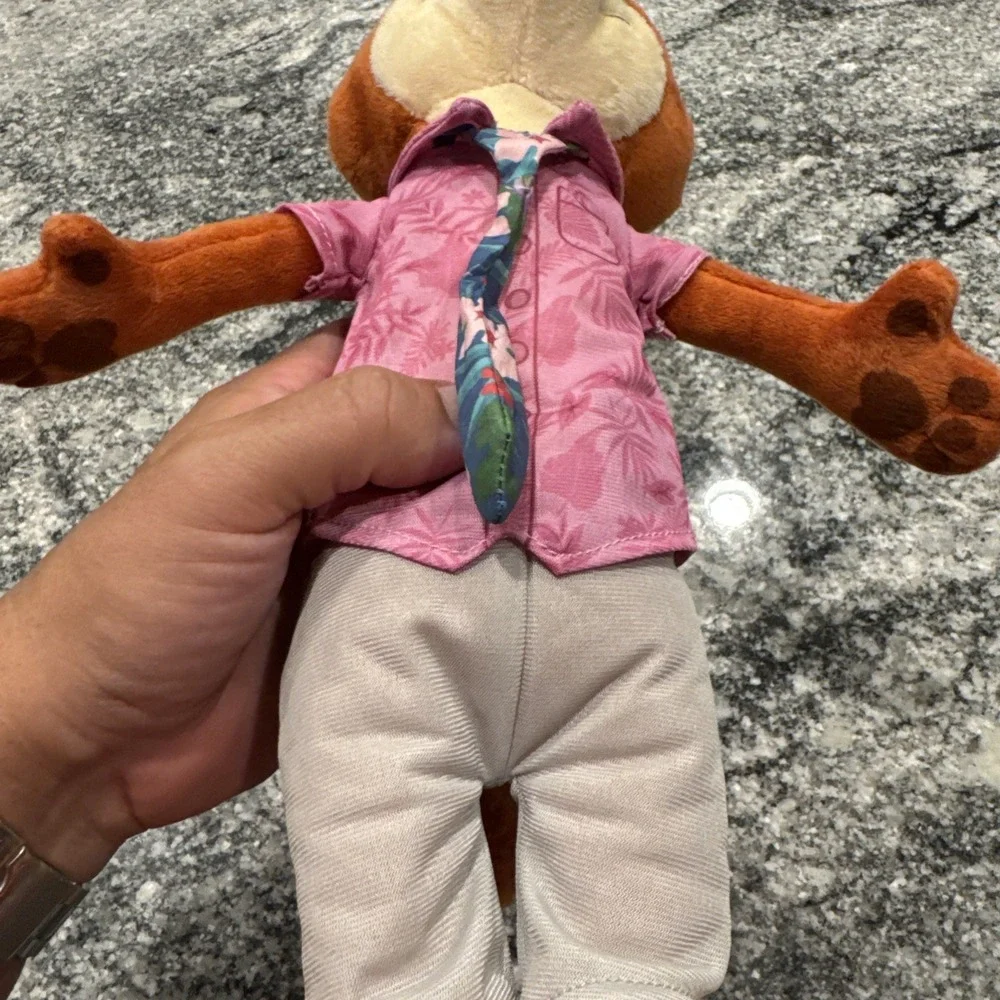 Jazwares Zootopia 2 Nick Wilde 14 Inch Feature Plush with 10+ Sounds Works